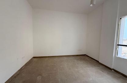 Apartment - 1 Bedroom - 1 Bathroom for rent in Al Qulaya'ah - Al Sharq - Sharjah