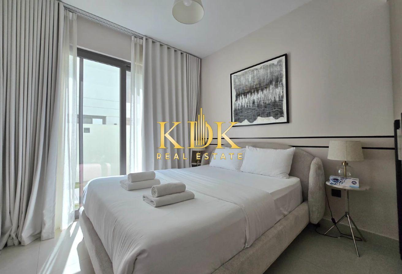 Fully Furnished | Vacant | Close to amenities photo 9