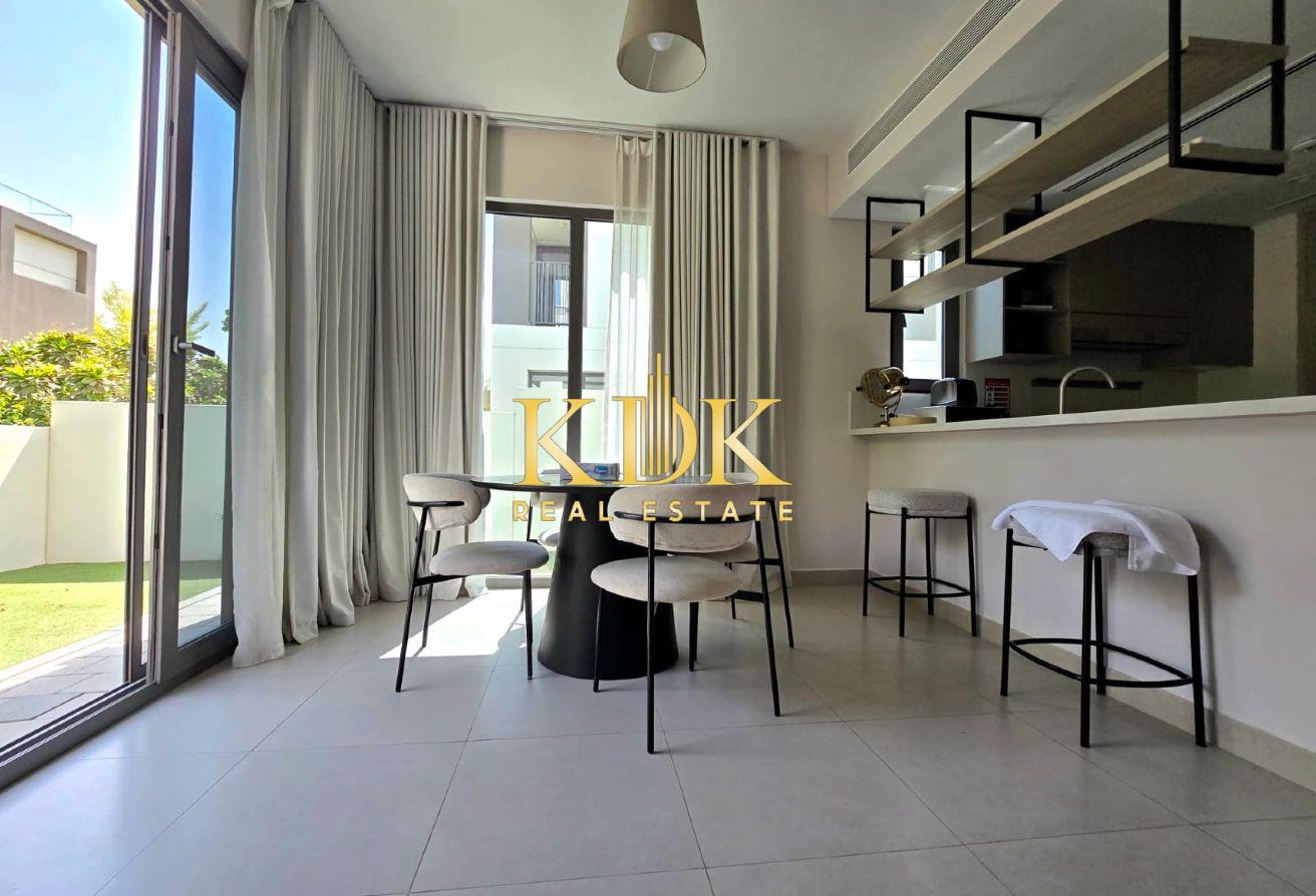 Fully Furnished | Vacant | Close to amenities photo 7