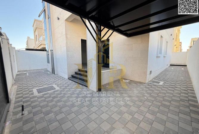 102844953 - Property Image 3