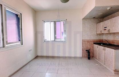 Apartment - Studio - 1 for rent in Fire Station Road - Muwaileh - Sharjah
