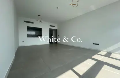 شقة - 2 غرف نوم - 3 حمامات للايجار في شقق لا ريفييرا - منطقة 15 - قرية جميرا الدائرية - دبي