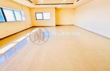 Apartment - 3 Bedrooms - 4 Bathrooms for rent in Silver Wave Tower - Al Mina - Abu Dhabi