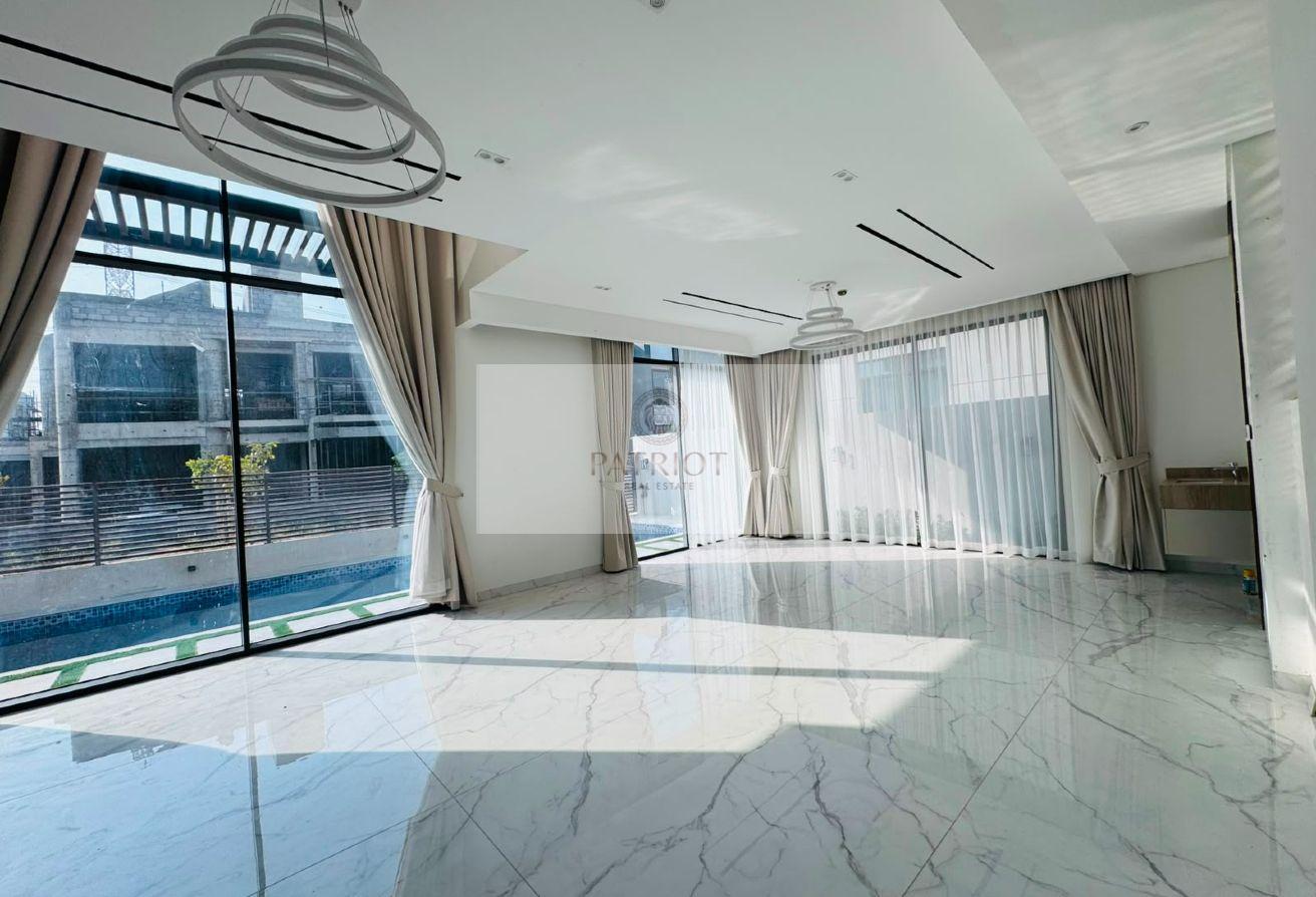 5BR Custom-Built Villa | Private Pool & Jacuzzi photo 2