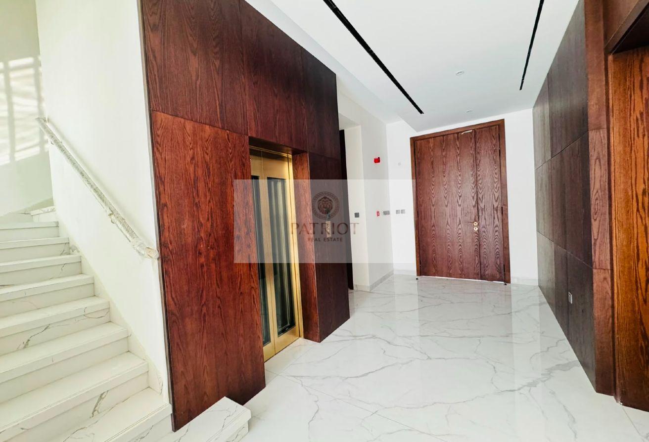 5BR Custom-Built Villa | Private Pool & Jacuzzi photo 6