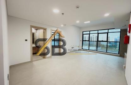 Apartment - 1 Bedroom - 2 Bathrooms for rent in Karimian 3 - Jumeirah Garden City - Al Satwa - Dubai
