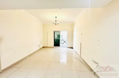 شقة - غرفة نوم - 2 حمامات للايجار في بناية مويليح 29 - مويلح - الشارقة