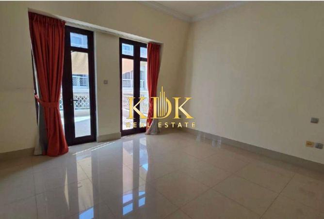 92258279 - Property Image 2