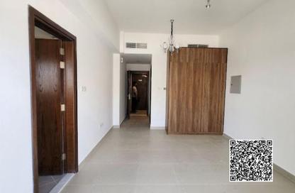 Apartment - Studio - 1 Bathroom for rent in Al Ameera Village - Ajman
