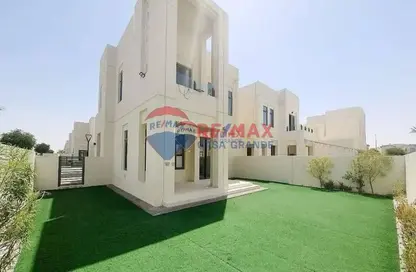 Villa - 3 Bedrooms - 5 Bathrooms for rent in Fay Al Reeman II - Al Shamkha - Abu Dhabi