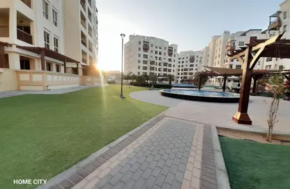 شقة - 2 غرف نوم - 3 حمامات للايجار في بني ياس - أبوظبي