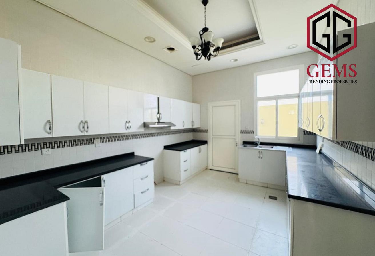 OUTSTANDING | SEMI-INDEP VILLA | MAID ROOM photo 12