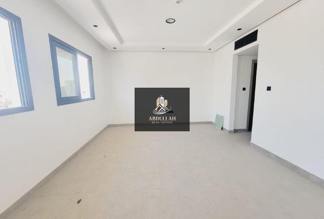 79420759 - Property Image 3