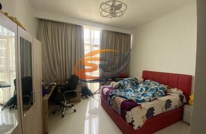 Apartment - 3 Bedrooms - 4 Bathrooms for rent in Golf Veduta Hotel Apartments B - Golf Veduta Hotel Apartments - Golf Town - Damac Hills - Dubai