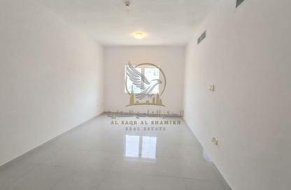 Apartment - 2 - 3 for rent in Al Qulaya'ah - Al Sharq - Sharjah
