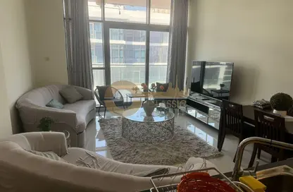 شقة - غرفة نوم - 2 حمامات للايجار في لوريتو 1 ب - لوريتو - داماك هيلز - دبي