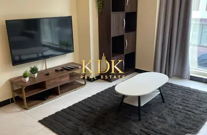 Apartment - 1 Bedroom - 2 Bathrooms for rent in Knightsbridge Court - District 13 - Jumeirah Village Circle - Dubai