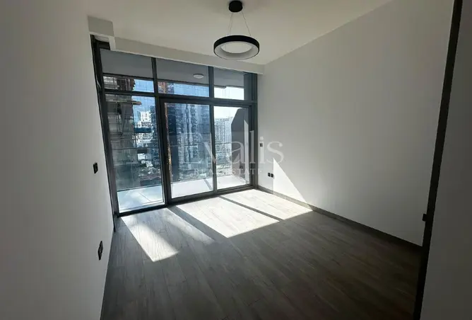 165040304 - Property Image 2