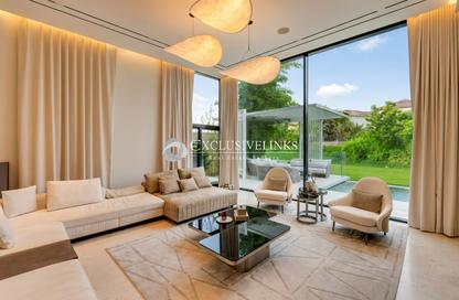 Villa - 5 - 6 for sale in District 6 - Jumeirah Park - Dubai