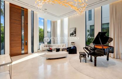 Villa - 5 - 6 for sale in District 6 - Jumeirah Park - Dubai Villa - 5 - 6 for sale in District 6 - Jumeirah Park - Dubai