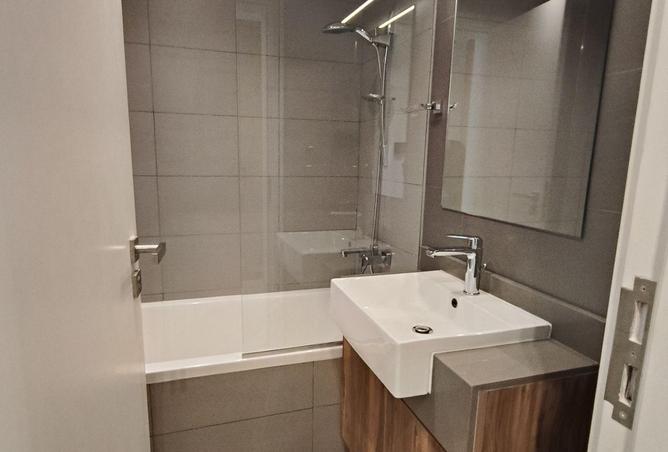 120653667 - Property Image 3