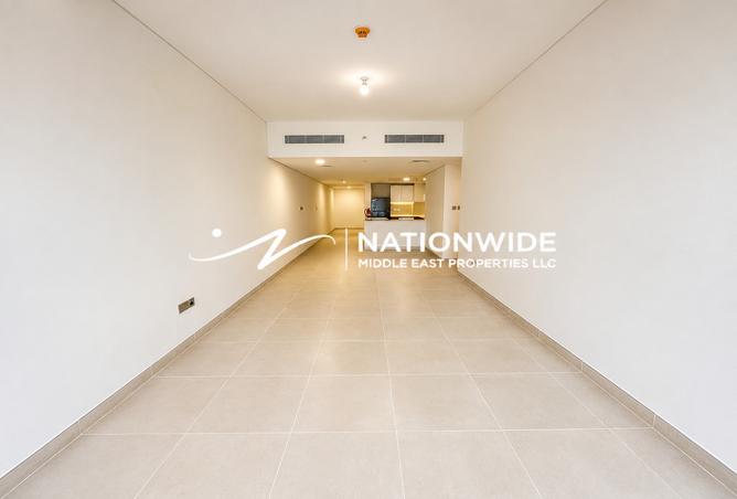 First Tenant|Semi-Furnished 3Br+Maid|2 Parkings — photo 3