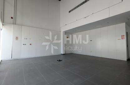 Retail - Studio for rent in Capital Golden Tower - Business Bay - Dubai