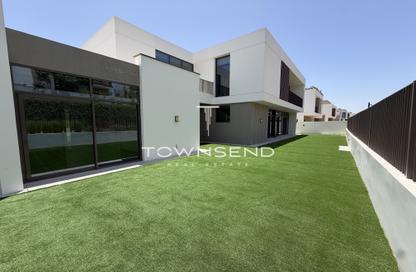 Villa - 4 Bedrooms - 5 Bathrooms for sale in Tilal Al Furjan - Al Furjan - Dubai