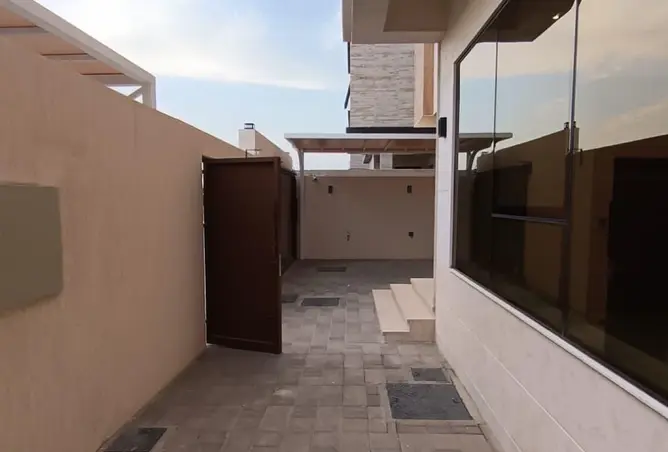 154175451 - Property Image 3