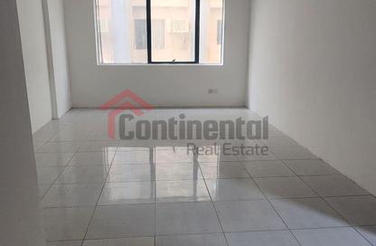 Apartment - 2 - 2 for rent in Al Majaz - Sharjah