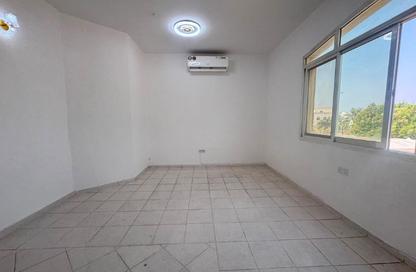 Apartment - 1 Bedroom - 1 Bathroom for rent in Binal Jesrain - Between Two Bridges - Abu Dhabi Apartment - 1 Bedroom - 1 Bathroom for rent in Binal Jesrain - Between Two Bridges - Abu Dhabi