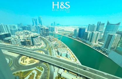 Apartment - Studio - 1 for rent in Damac Maison Prive B - Damac Maison Prive - Business Bay - Dubai