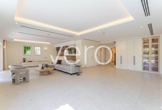 74619057 - Property Image 2