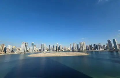 شقة - 3 غرف نوم - 5 حمامات للبيع في تيراسيس الشارقة - الخان لاجون - الخان - الشارقة