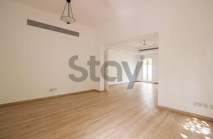 Villa - 4 Bedrooms - 3 Bathrooms for rent in Zulal 2 - Zulal - The Lakes - Dubai