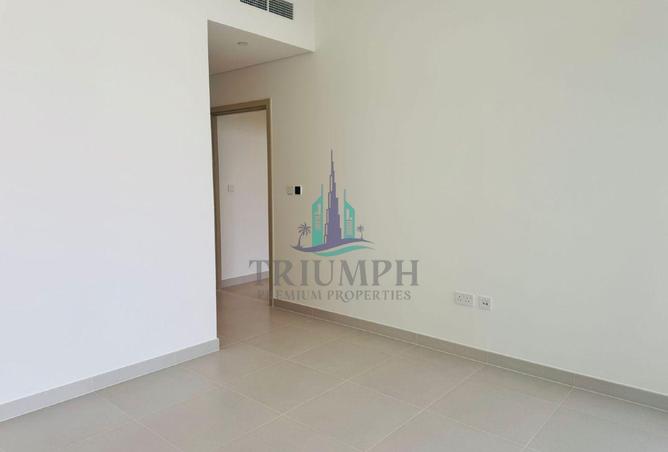 94027608 - Property Image 3