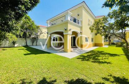 Villa - 3 Bedrooms - 4 Bathrooms for rent in District 8 - Jumeirah Park - Dubai