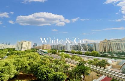 Apartment - 2 Bedrooms - 3 Bathrooms for sale in Al Hallawi - Shoreline Apartments - Palm Jumeirah - Dubai