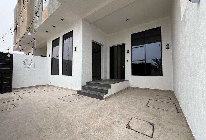 93579861 - Property Image 3