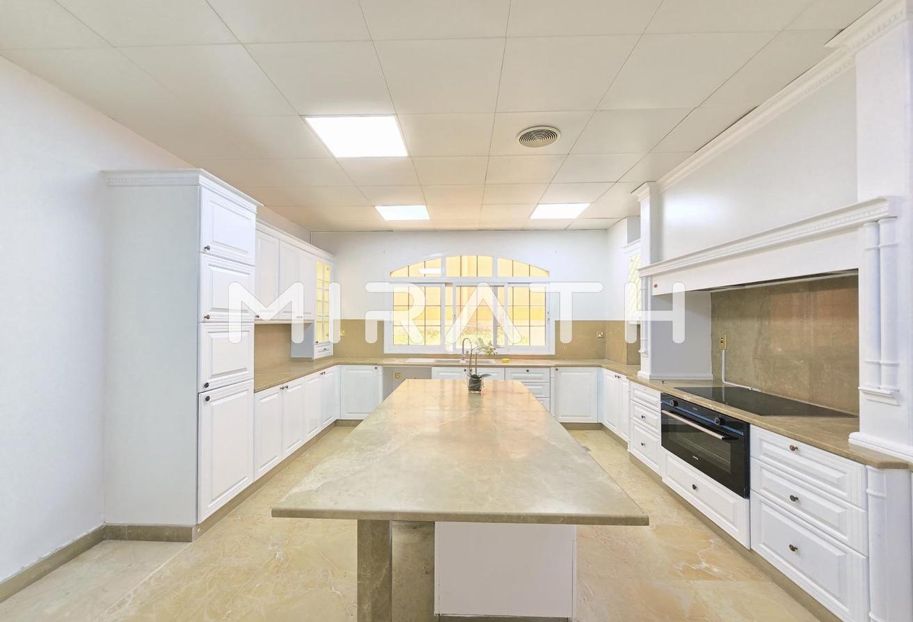 SPACIOUS VILLA | FAMILY VILLA | AL BARSHA 2 photo 9