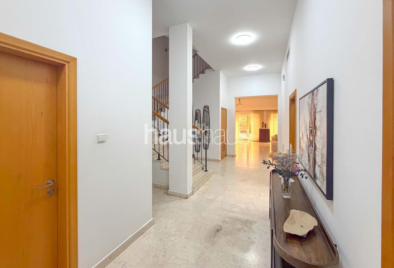 Huge Corner Plot | Pool | Mid-November Move-In photo 4