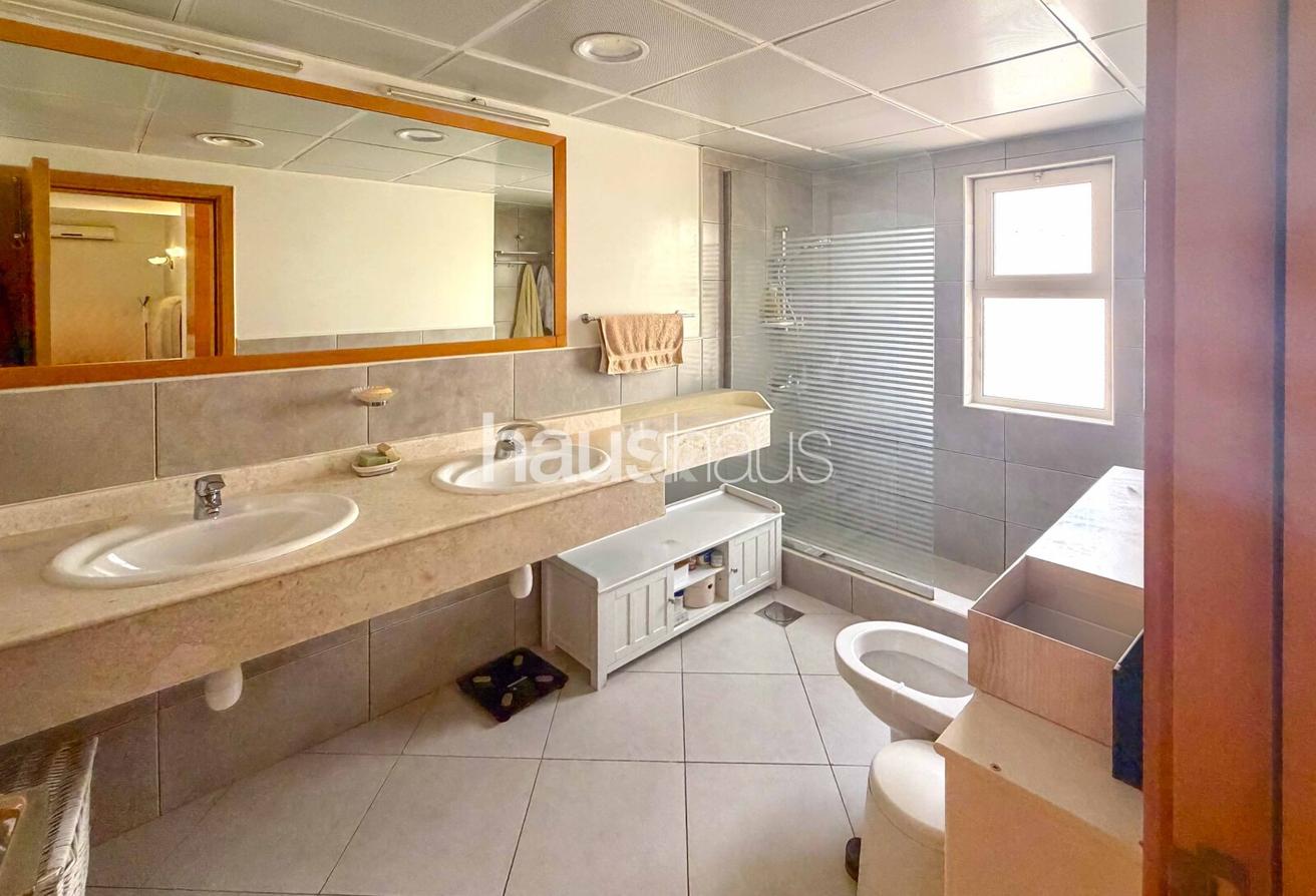 Huge Corner Plot | Pool | Mid-November Move-In photo 14