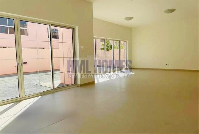 54384857 - صورة العقار 2