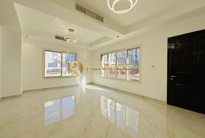 93151217 - Property Image 3