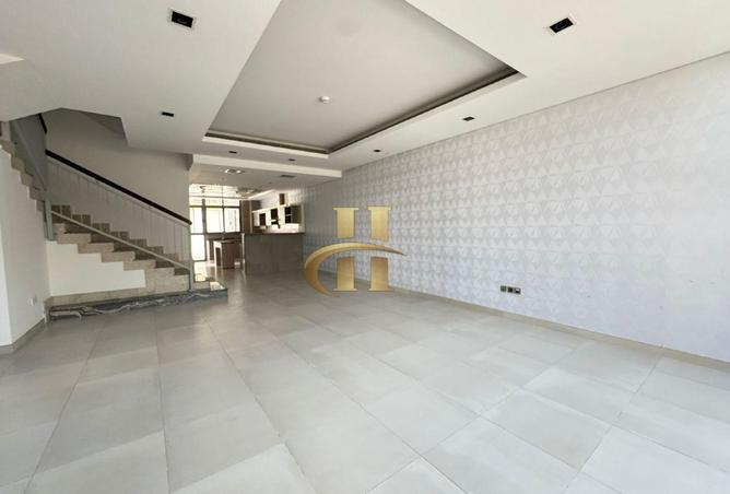104690047 - Property Image 3