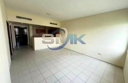 Apartment - 1 Bedroom - 2 Bathrooms for rent in Building Q05 - France Cluster - International City - Dubai