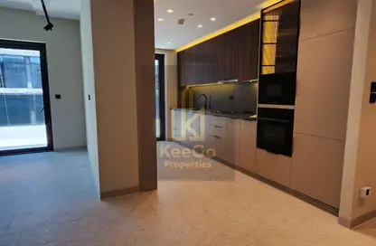 Apartment - 1 Bedroom - 2 Bathrooms for rent in Jasmine House - Jumeirah Garden City - Al Satwa - Dubai Apartment - 1 Bedroom - 2 Bathrooms for rent in Jasmine House - Jumeirah Garden City - Al Satwa - Dubai