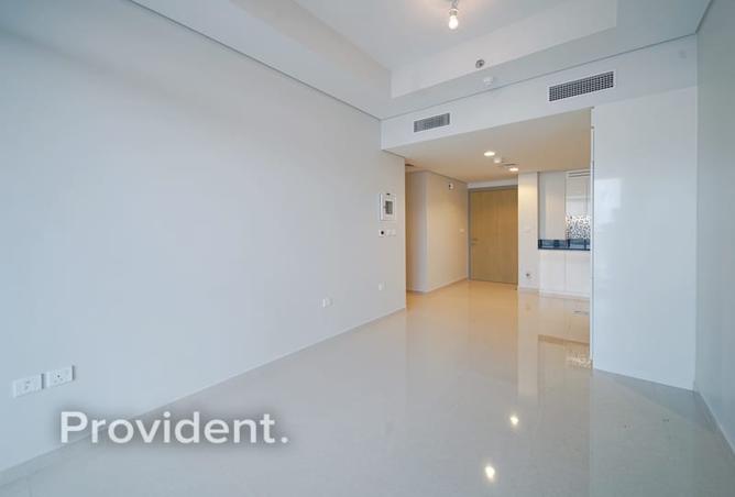 Unfurnished | Ready To Move | High Floor photo 3