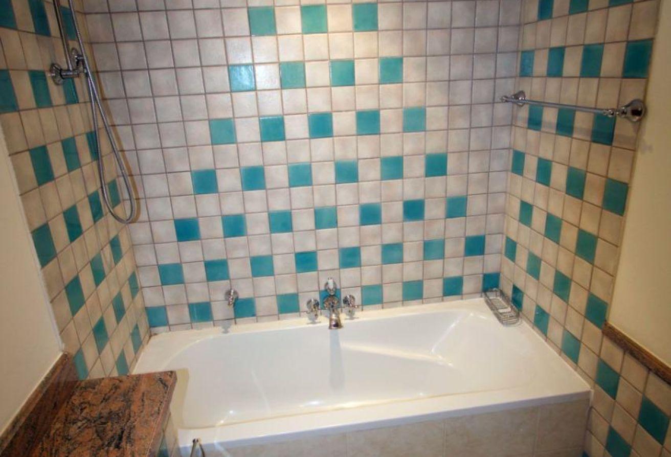 Spacious 2BR | Huge Balcony | Prime Location photo 13