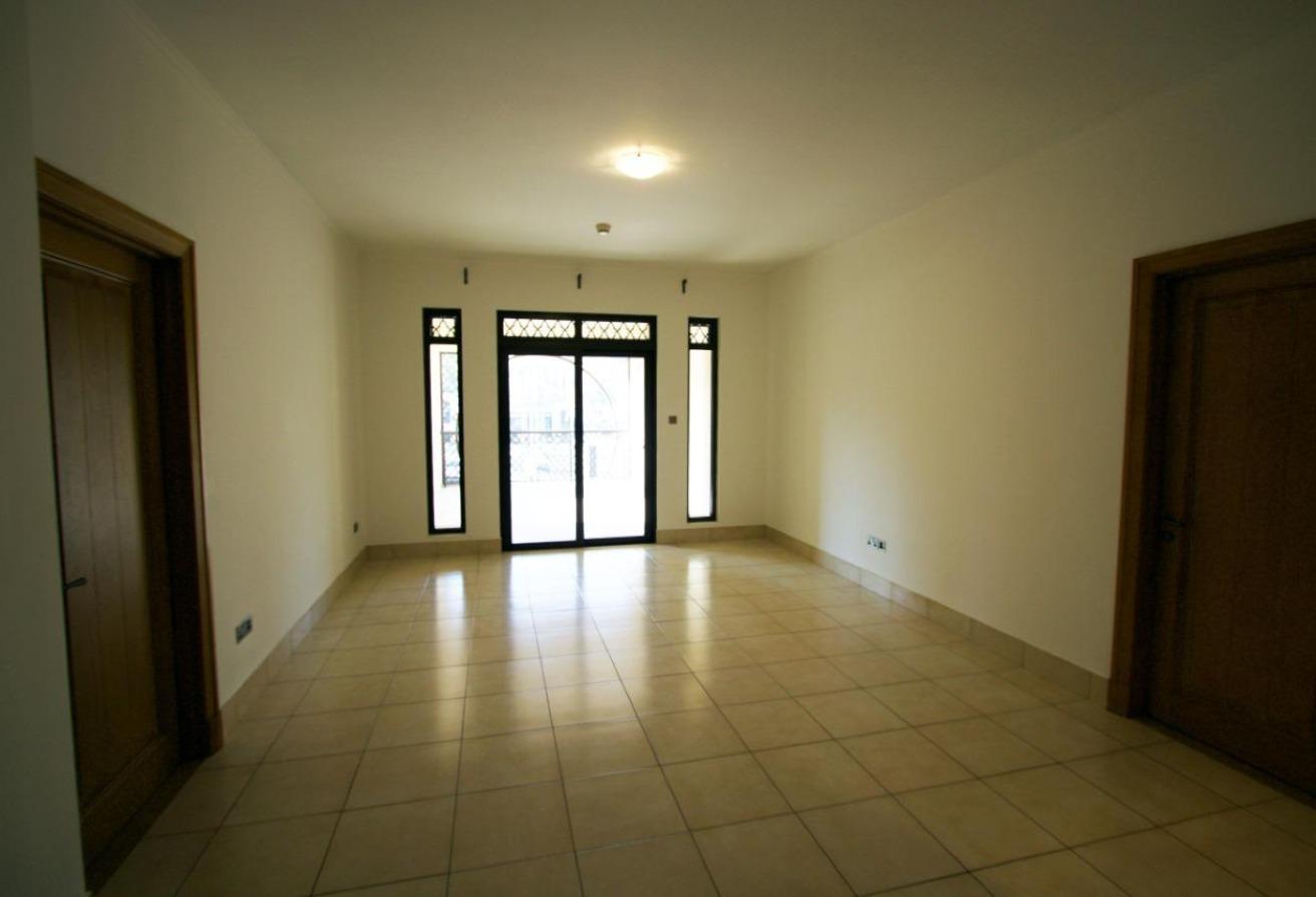 Spacious 2BR | Huge Balcony | Prime Location photo 11